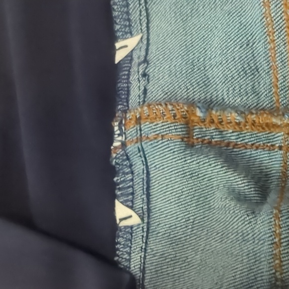 MATERNITY ~ Ripped Skinny Jeans ~ NWOT - Picture 9 of 9